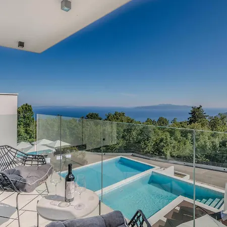 Casa vacanze In With Swimming Pool